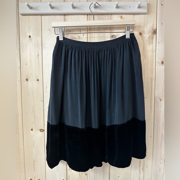 Burberry Dresses & Skirts - AUTHENTIC Burberry Skirt - Size 2